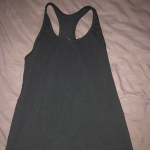 Black workout tank top